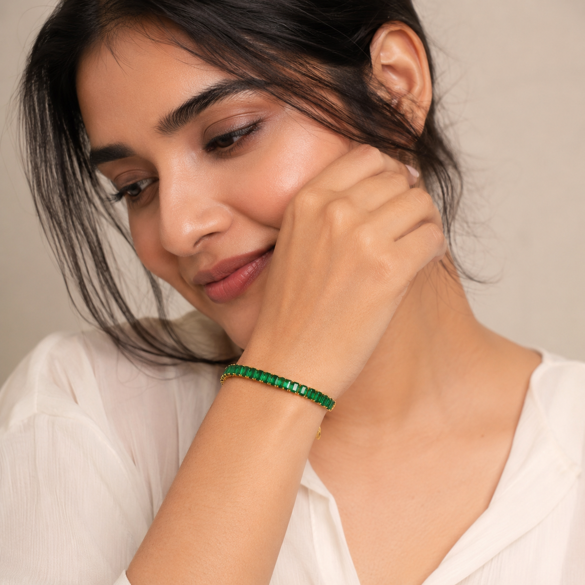 Verdea Green Stone Anti-Tarnish Gold Bracelet for Women