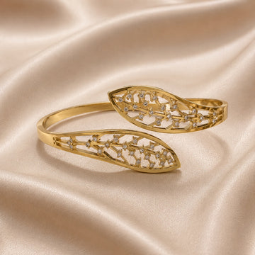 Elowen Gold Bracelet for Women | Anti-Tarnish Leaf Filigree